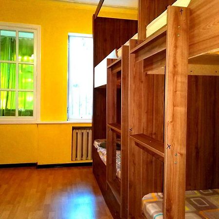 Apelsin Hostel Almaty Bagian luar foto