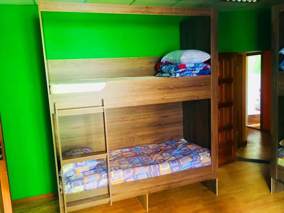 Apelsin Hostel Almaty Bagian luar foto
