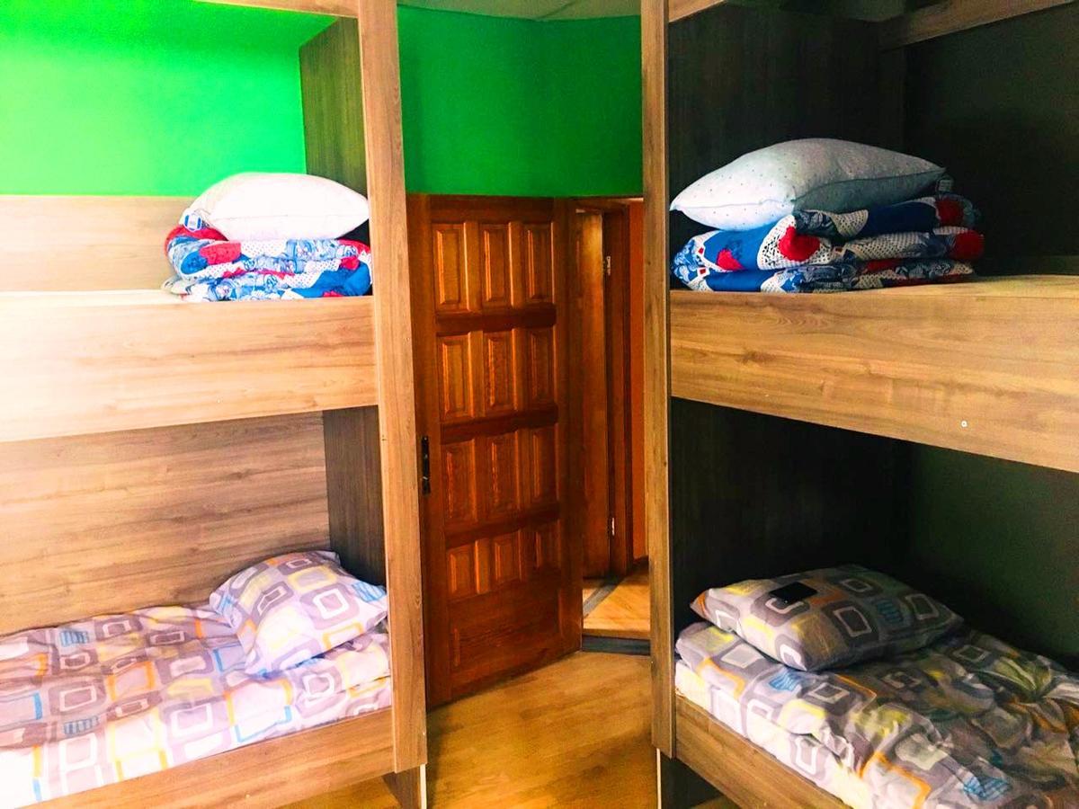 Apelsin Hostel Almaty Bagian luar foto