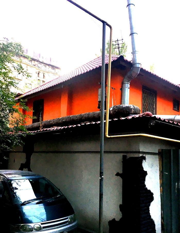 Apelsin Hostel Almaty Bagian luar foto